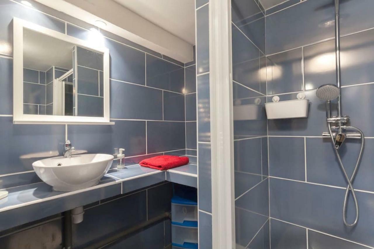 Appartement Le St Roch Montpellier Exterior photo